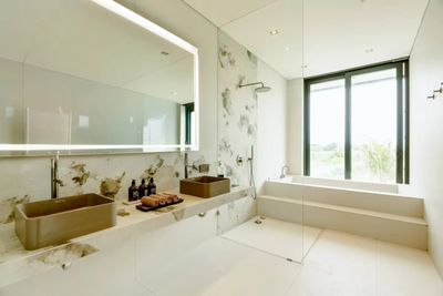 Luxury Modern 4 Bedroom Villa in Seminyak