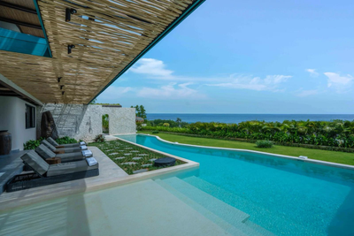 Luxury 4 BR Freehold Villa in Uluwatu Panoramic Ocean View