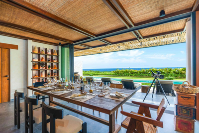 Luxury 4 BR Freehold Villa in Uluwatu Panoramic Ocean View