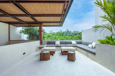 Luxury 4 BR Freehold Villa in Uluwatu Panoramic Ocean View