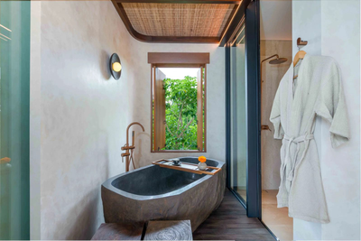 Luxury 4 BR Freehold Villa in Uluwatu Panoramic Ocean View