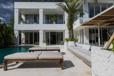 Luxurious Freehold 4 Bedroom Villa in Jimbaran Stunning Views