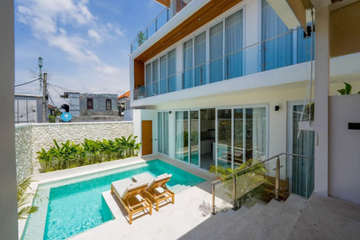 Modern 4 Bedroom Four Level Villa in Canggu Near the Beach